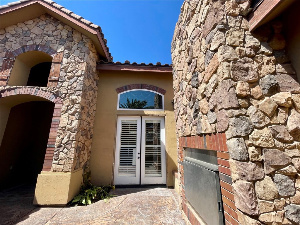 16052 W Middleton Ave, Kerman, CA 93630