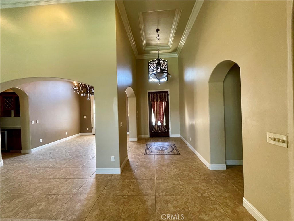 16052 W Middleton Ave, Kerman, CA 93630