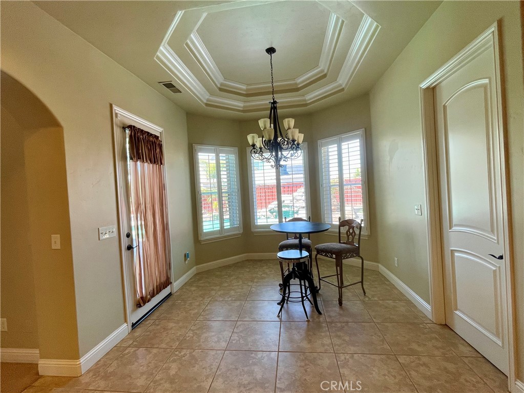 16052 W Middleton Ave, Kerman, CA 93630