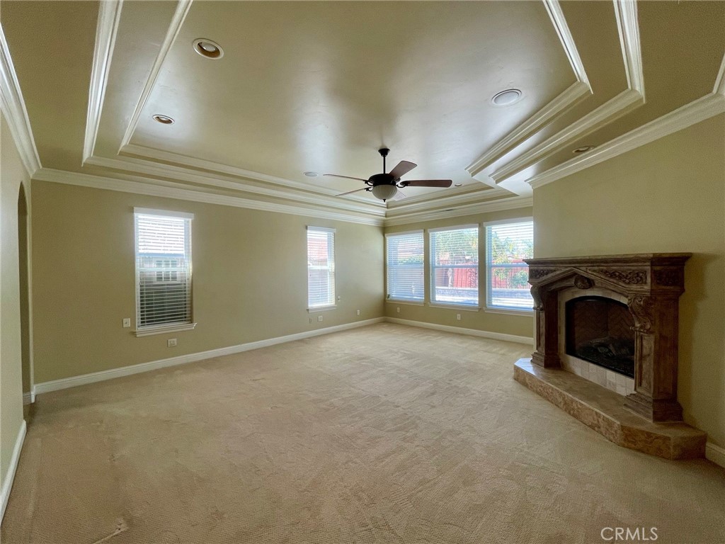 16052 W Middleton Ave, Kerman, CA 93630