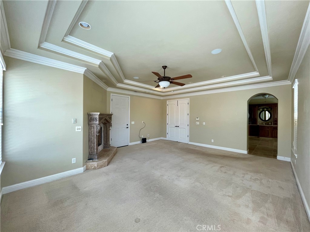 16052 W Middleton Ave, Kerman, CA 93630