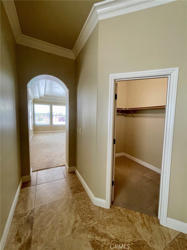 16052 W Middleton Ave, Kerman, CA 93630