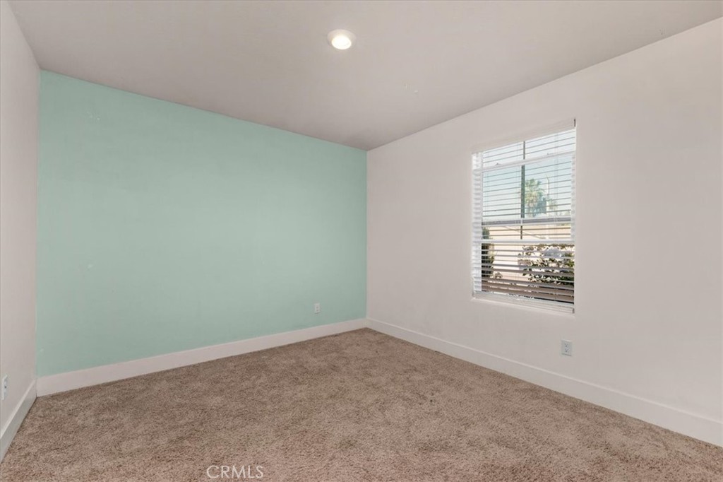 2520 S Spruce St, Visalia, CA 93292