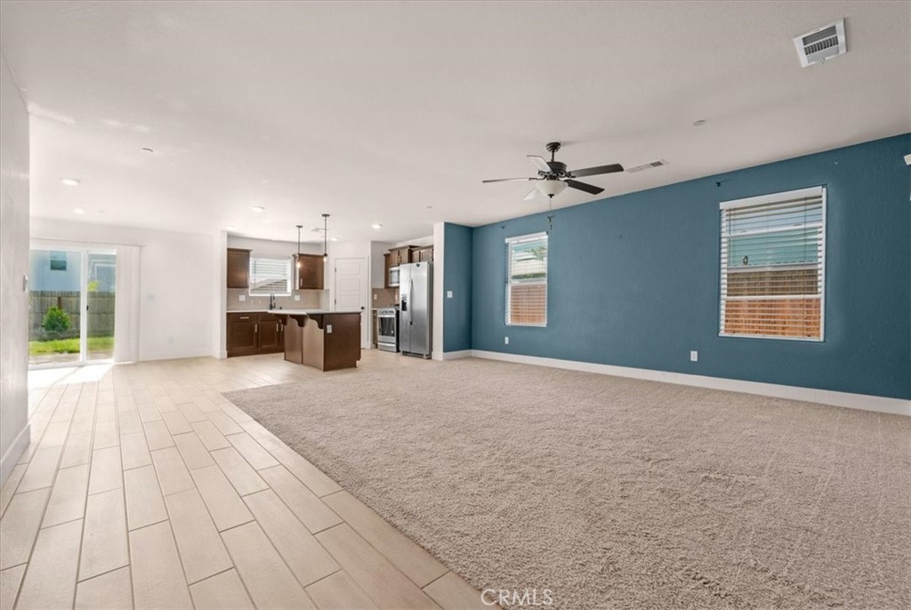 2520 S Spruce St, Visalia, CA 93292