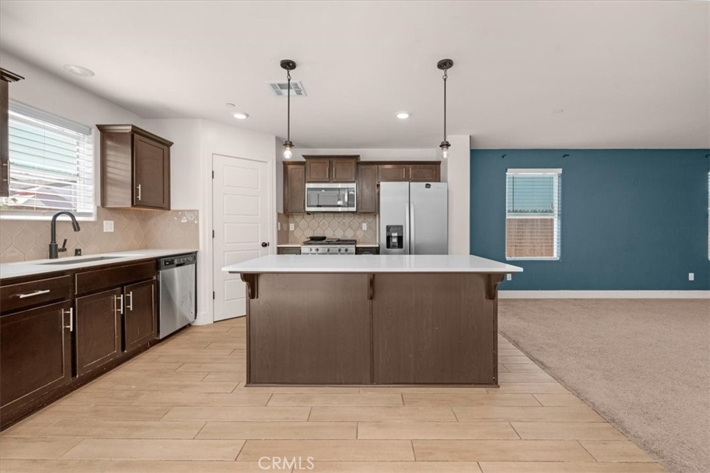 2520 S Spruce St, Visalia, CA 93292