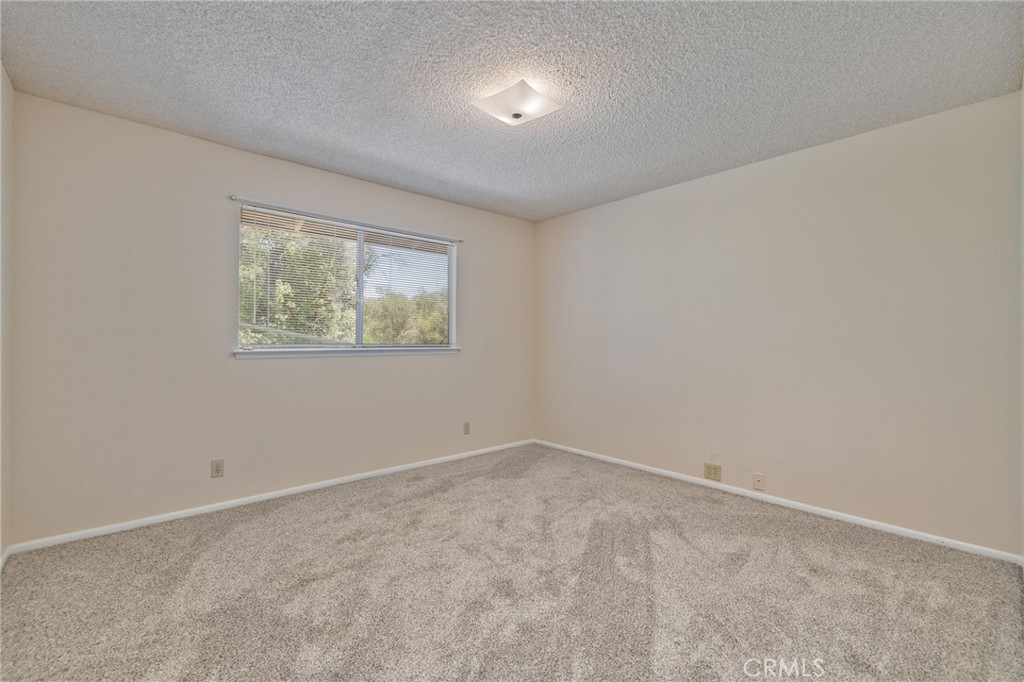 32413 Chickasaw Rd, Coarsegold, CA 93614