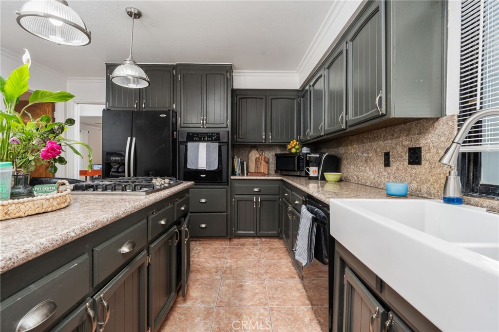 3367 M St, Merced, CA 95348