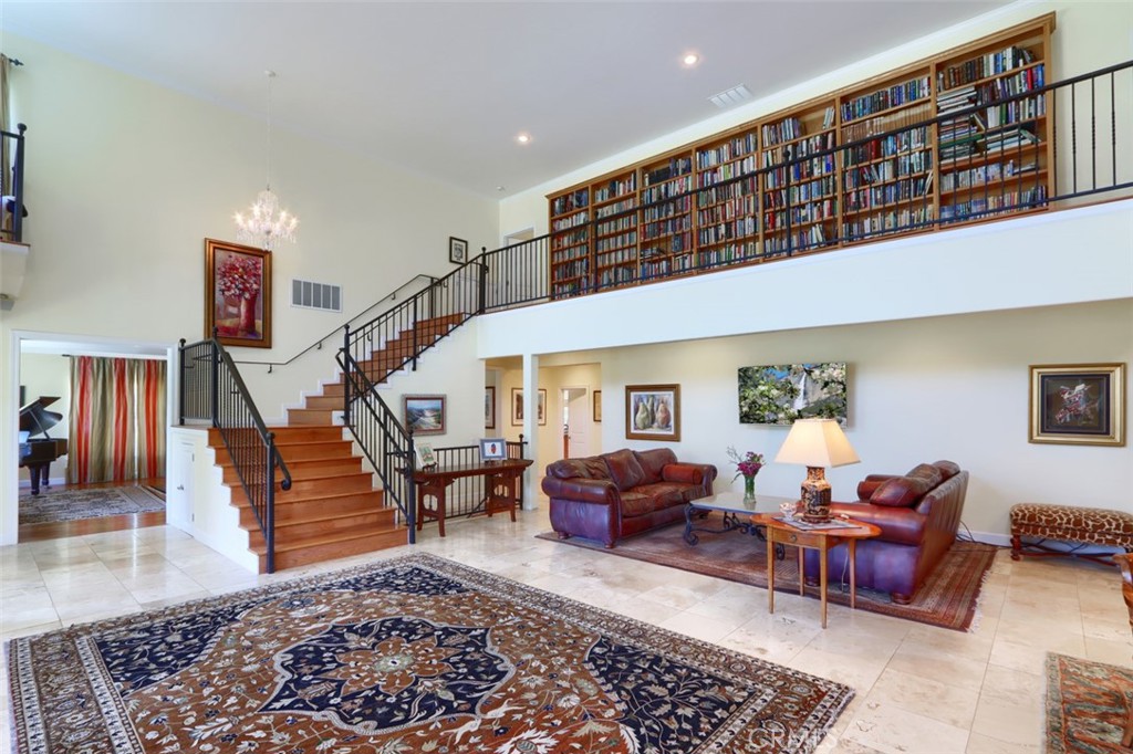 7551 Hunters Valley Rd, Mariposa, CA 95338