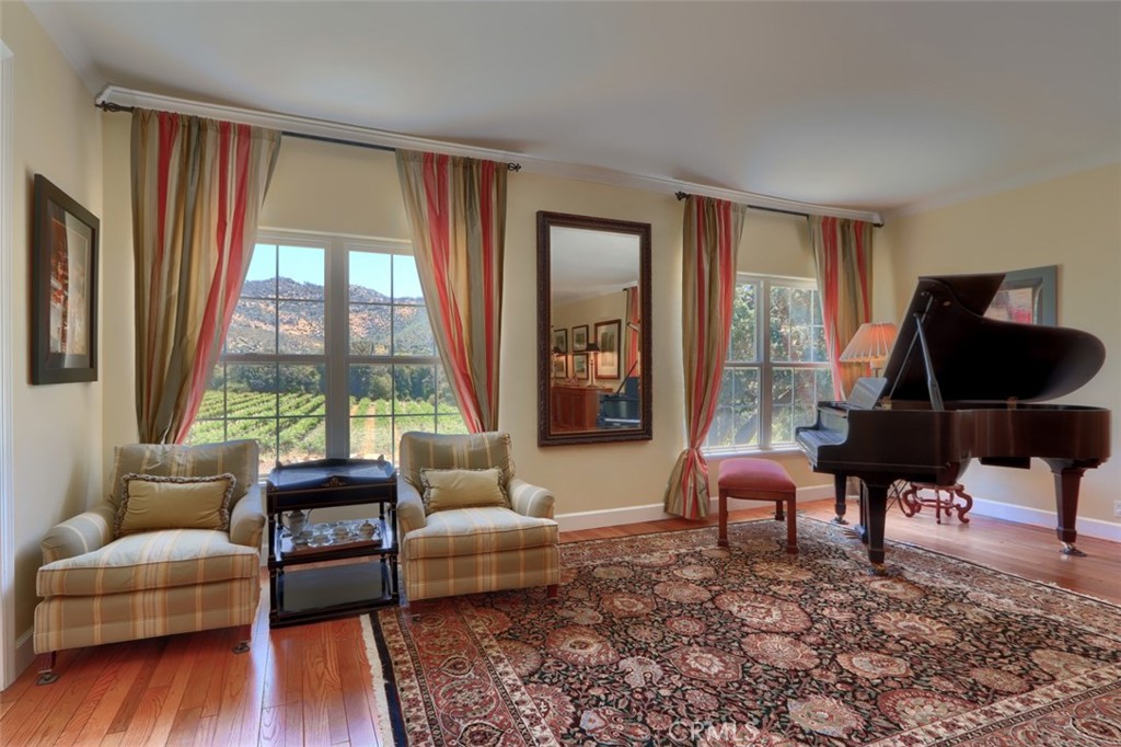 7551 Hunters Valley Rd, Mariposa, CA 95338