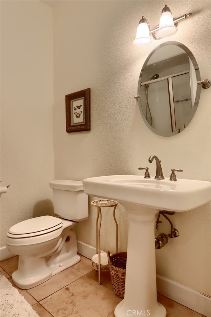 7551 Hunters Valley Rd, Mariposa, CA 95338