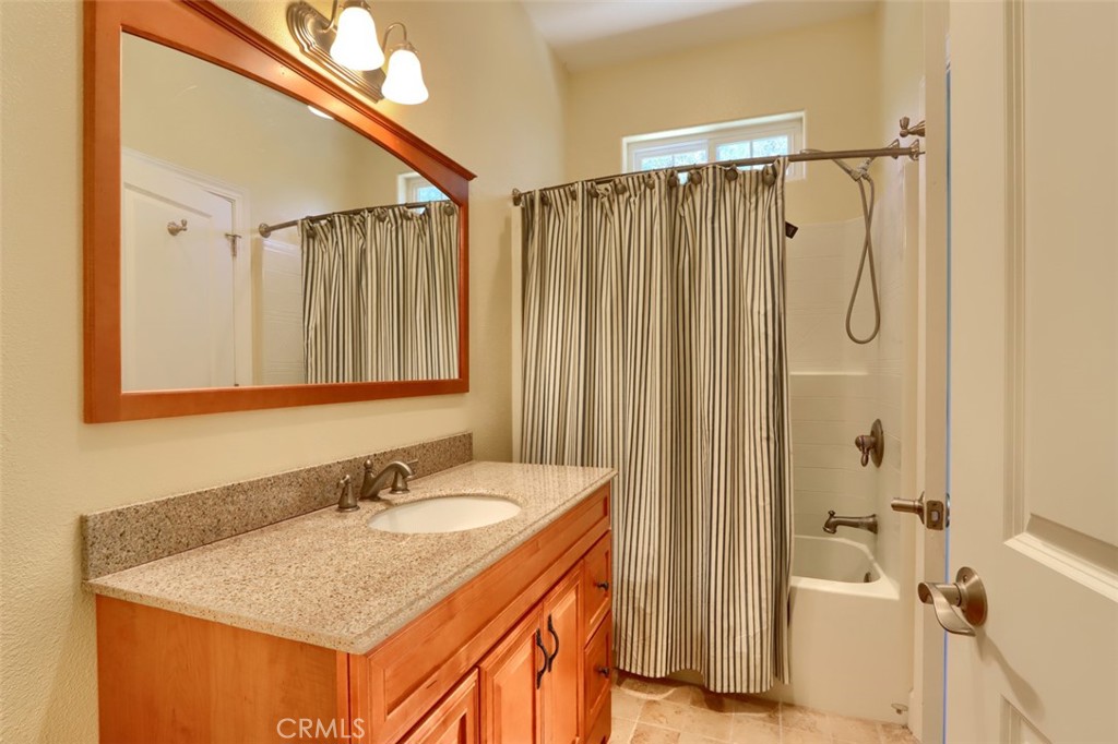 7551 Hunters Valley Rd, Mariposa, CA 95338