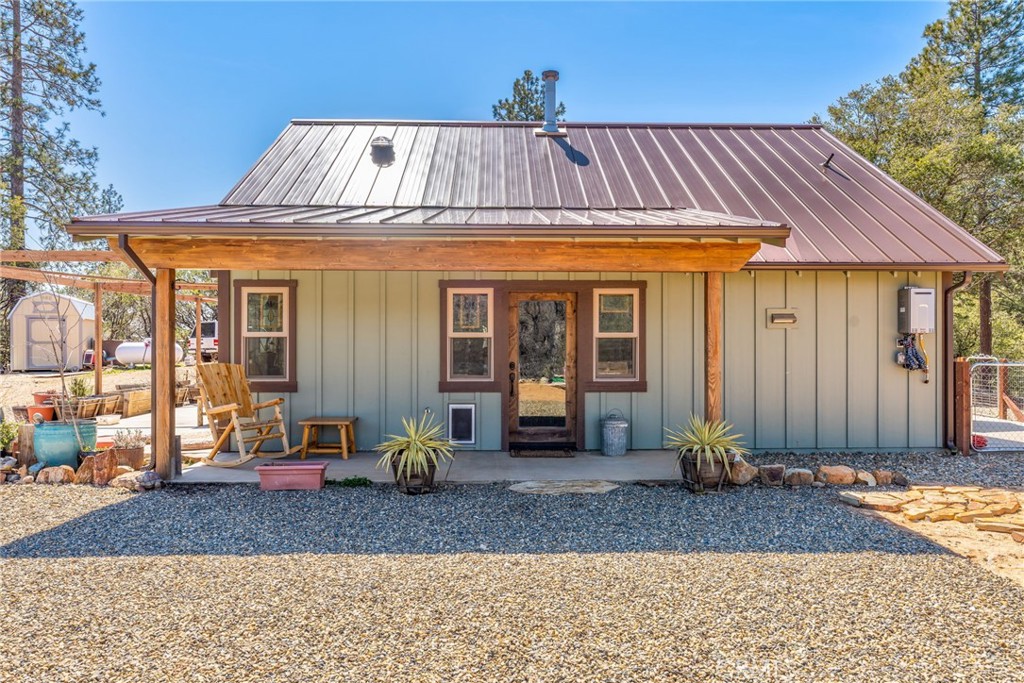 5333 Wilderness View Dr, Mariposa, CA 95338