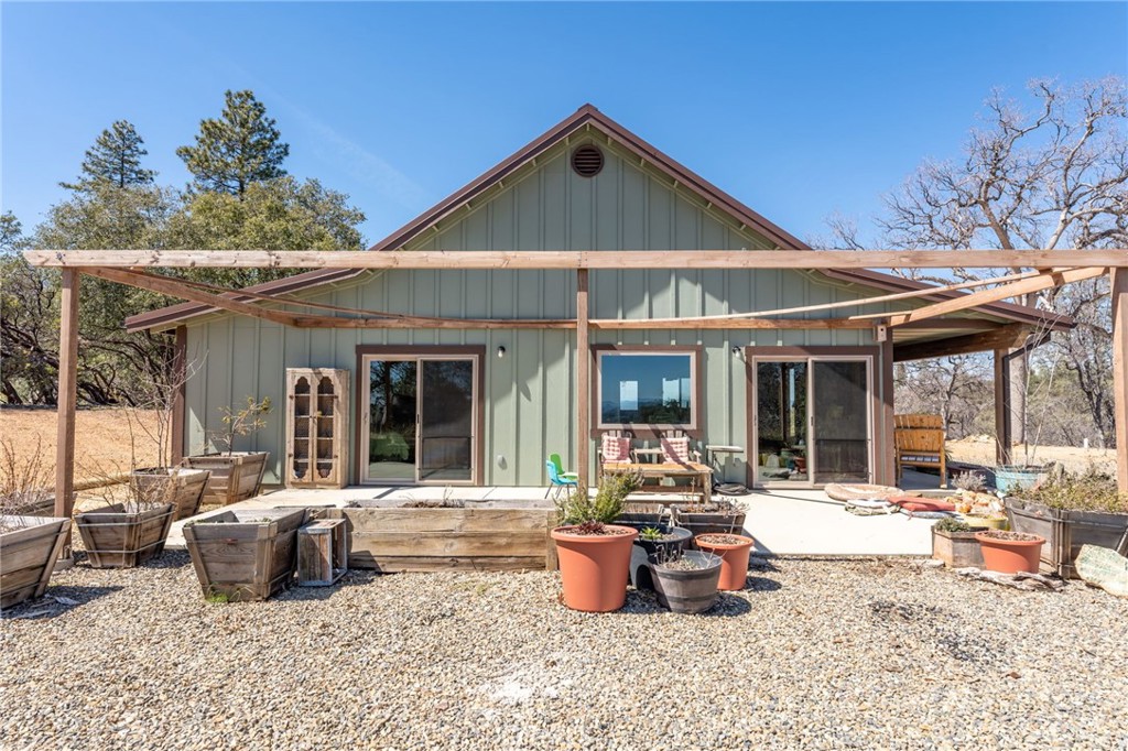 5333 Wilderness View Dr, Mariposa, CA 95338