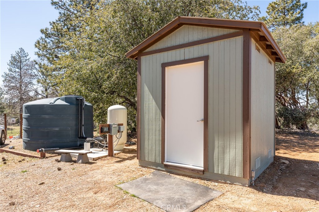 5333 Wilderness View Dr, Mariposa, CA 95338