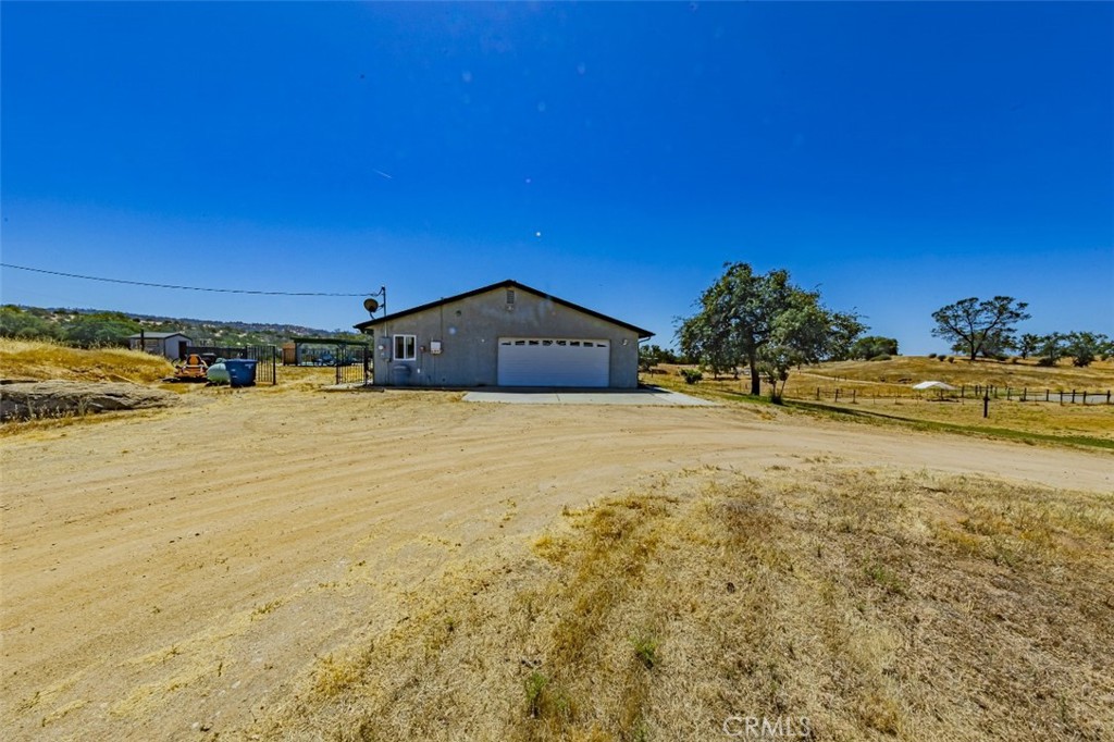 35095 Rough Rider Way, Raymond, CA 93653