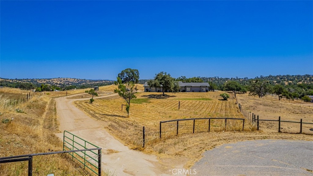 35095 Rough Rider Way, Raymond, CA 93653