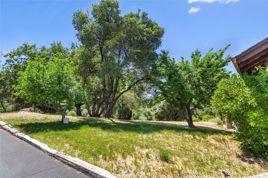 22665 Prospect, Groveland, CA 95321