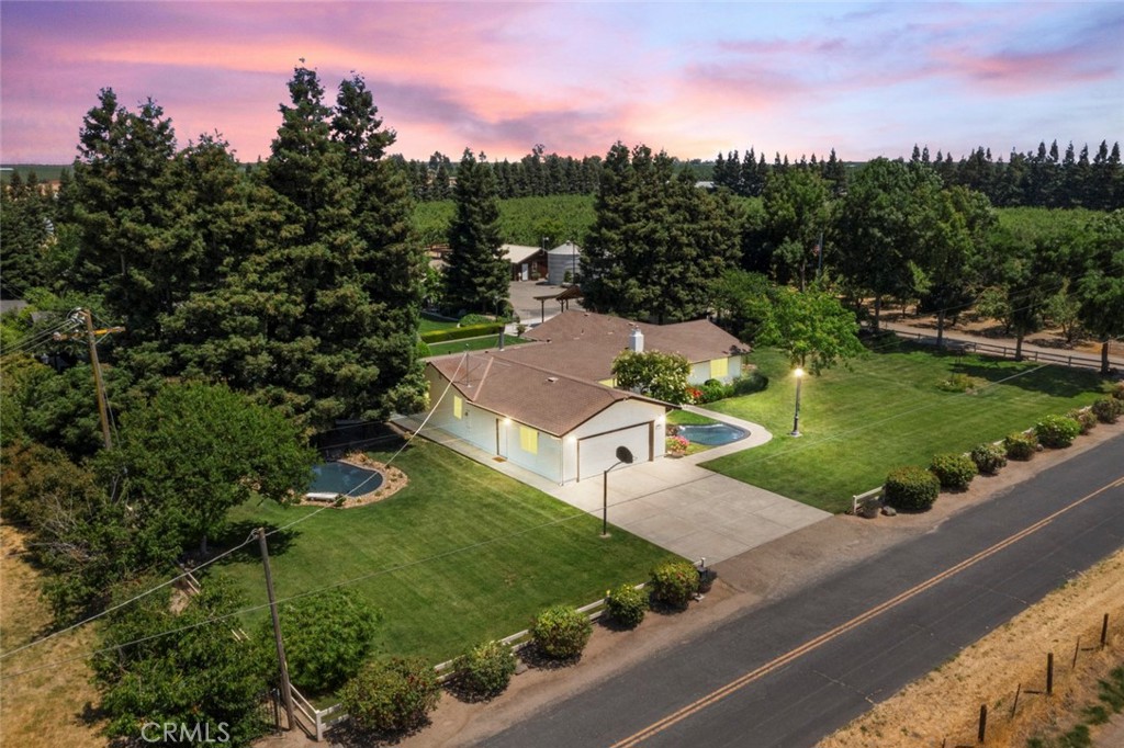 4742 Crow Rd, Oakdale, CA 95361