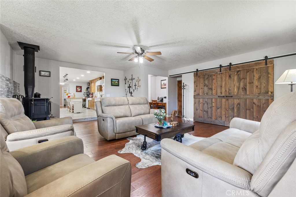 4742 Crow Rd, Oakdale, CA 95361