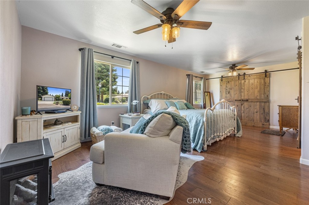 4742 Crow Rd, Oakdale, CA 95361