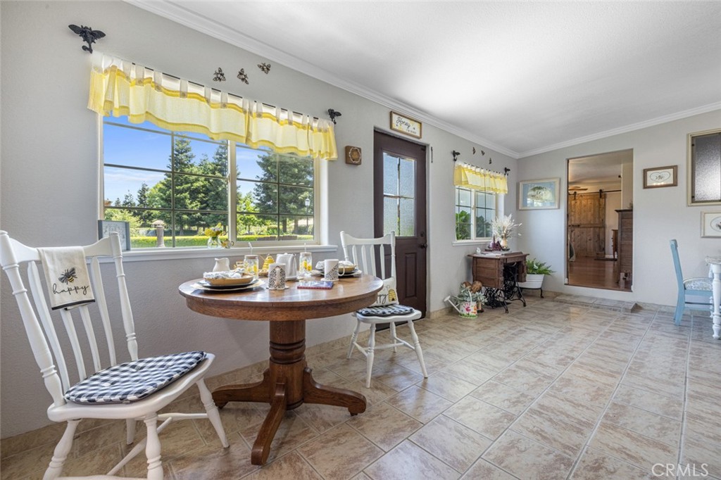 4742 Crow Rd, Oakdale, CA 95361