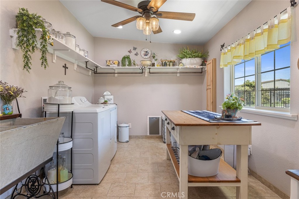 4742 Crow Rd, Oakdale, CA 95361