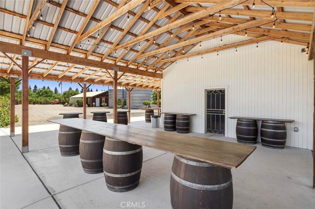 4742 Crow Rd, Oakdale, CA 95361