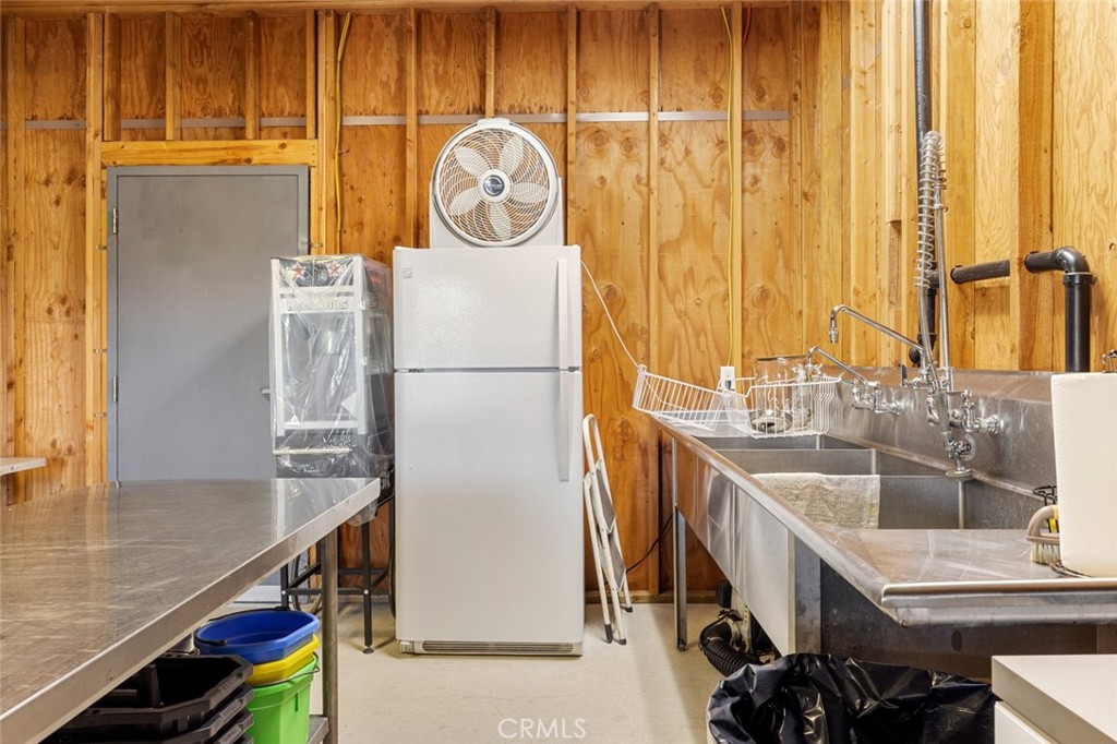 4742 Crow Rd, Oakdale, CA 95361