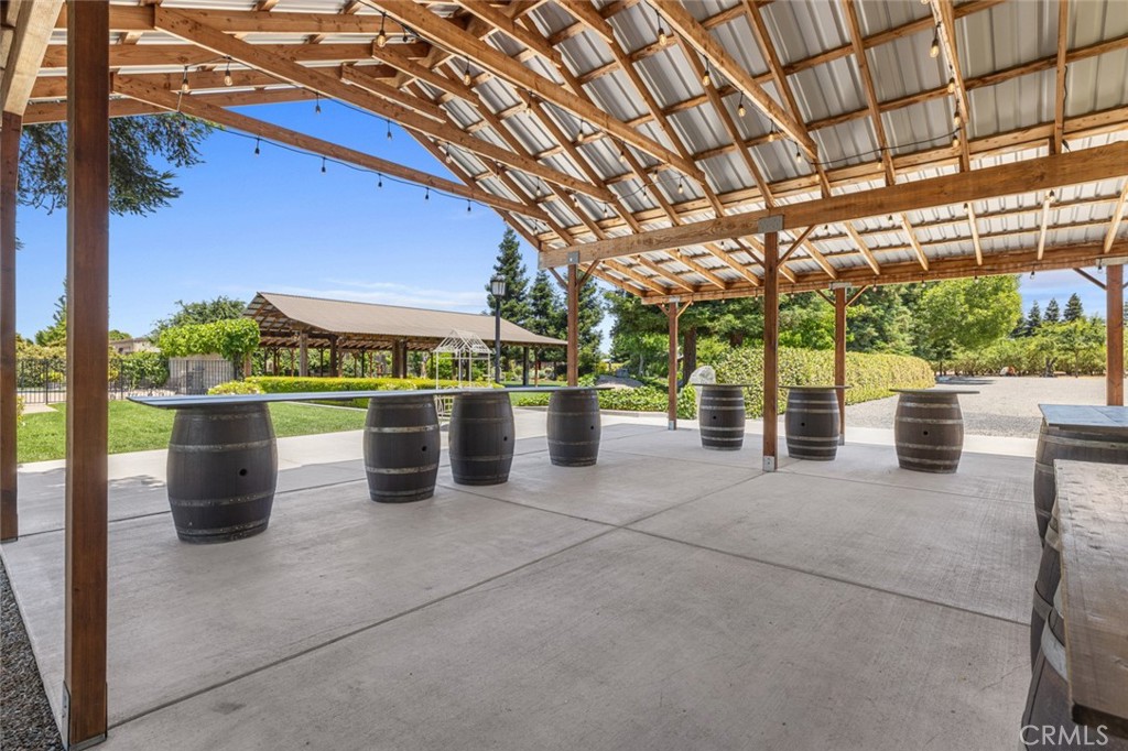 4742 Crow Rd, Oakdale, CA 95361