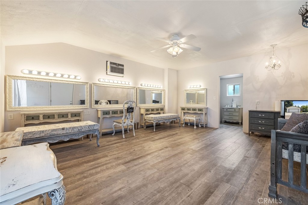 4742 Crow Rd, Oakdale, CA 95361