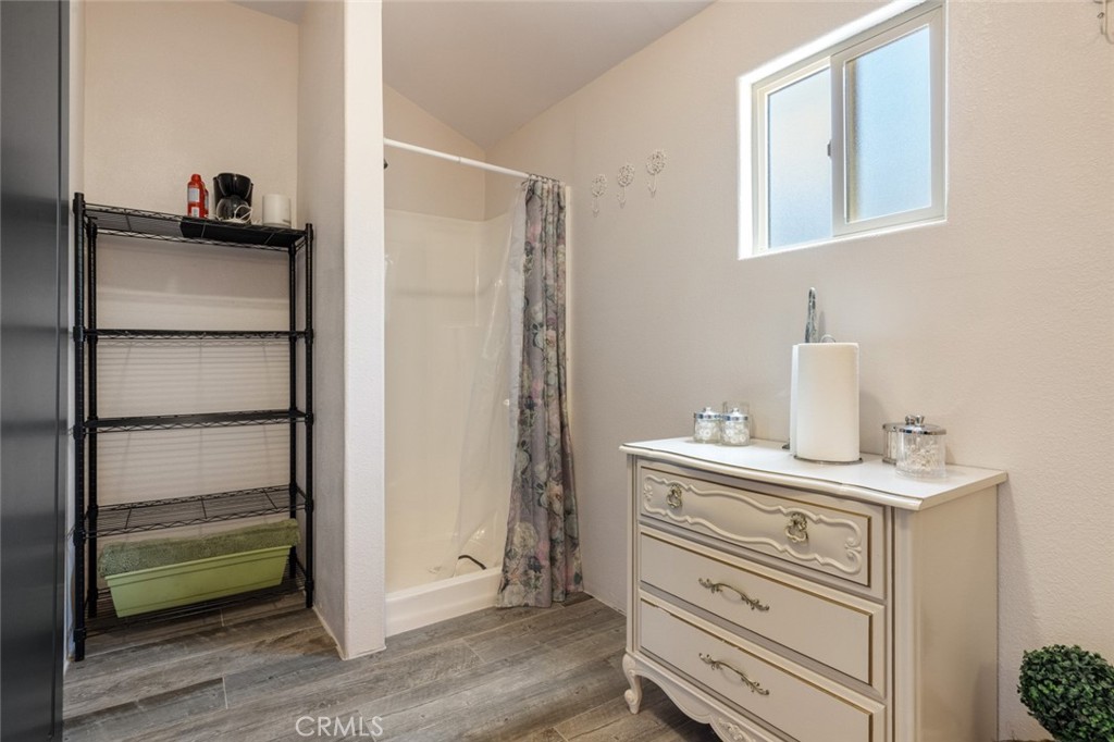 4742 Crow Rd, Oakdale, CA 95361