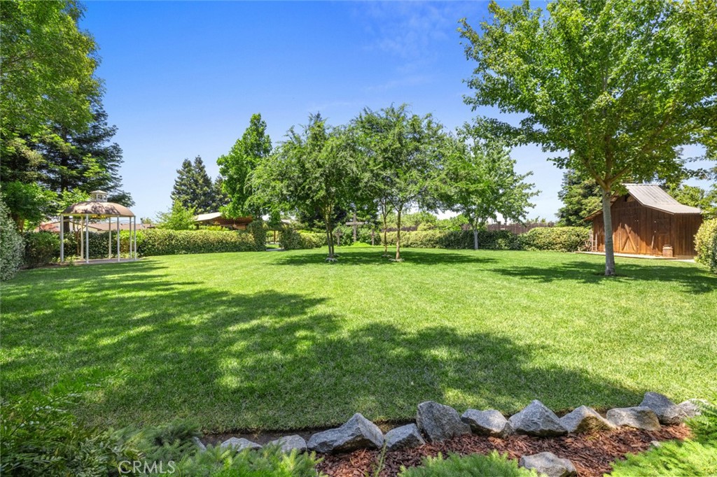 4742 Crow Rd, Oakdale, CA 95361