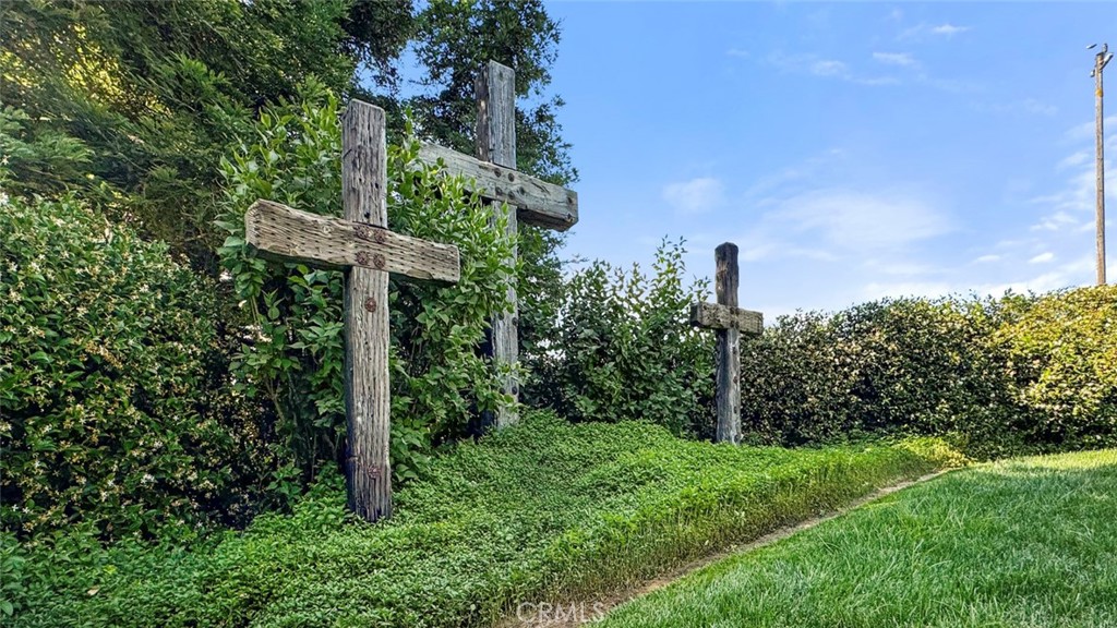 4742 Crow Rd, Oakdale, CA 95361