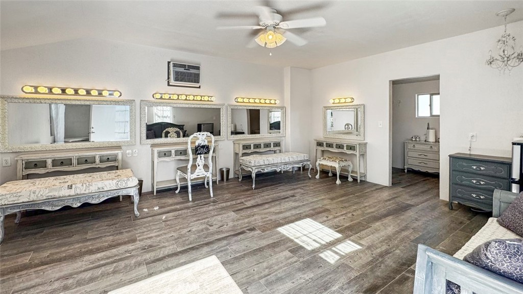 4742 Crow Rd, Oakdale, CA 95361