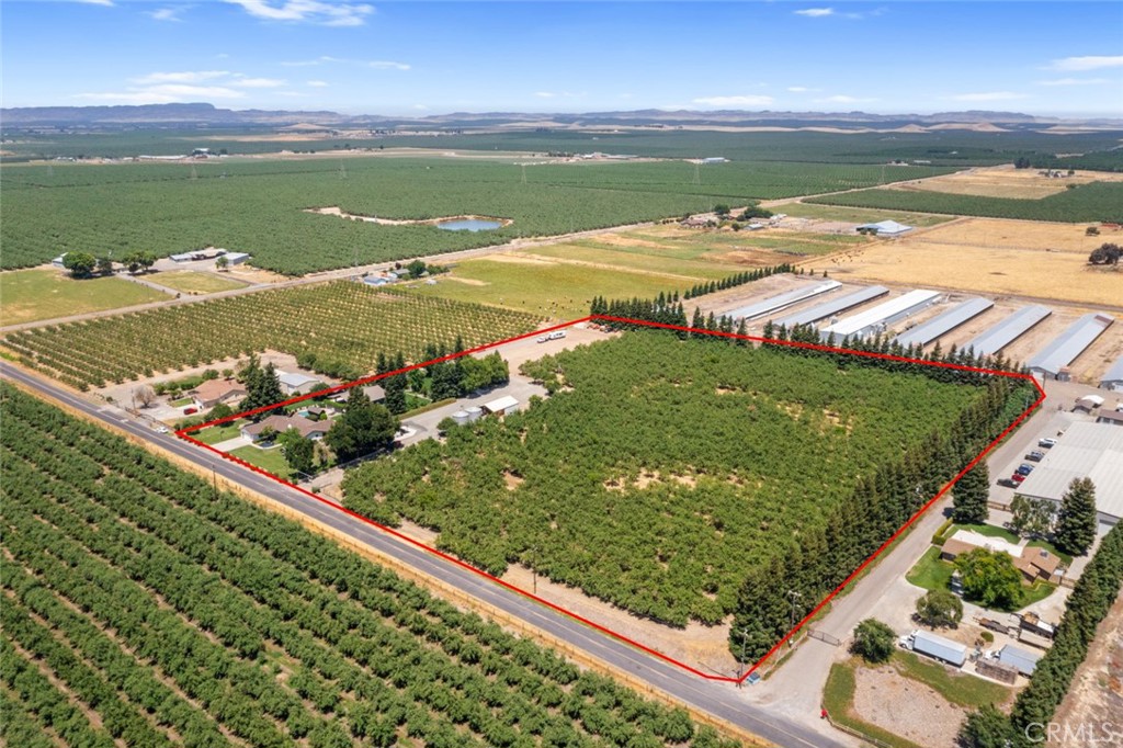 4742 Crow Rd, Oakdale, CA 95361