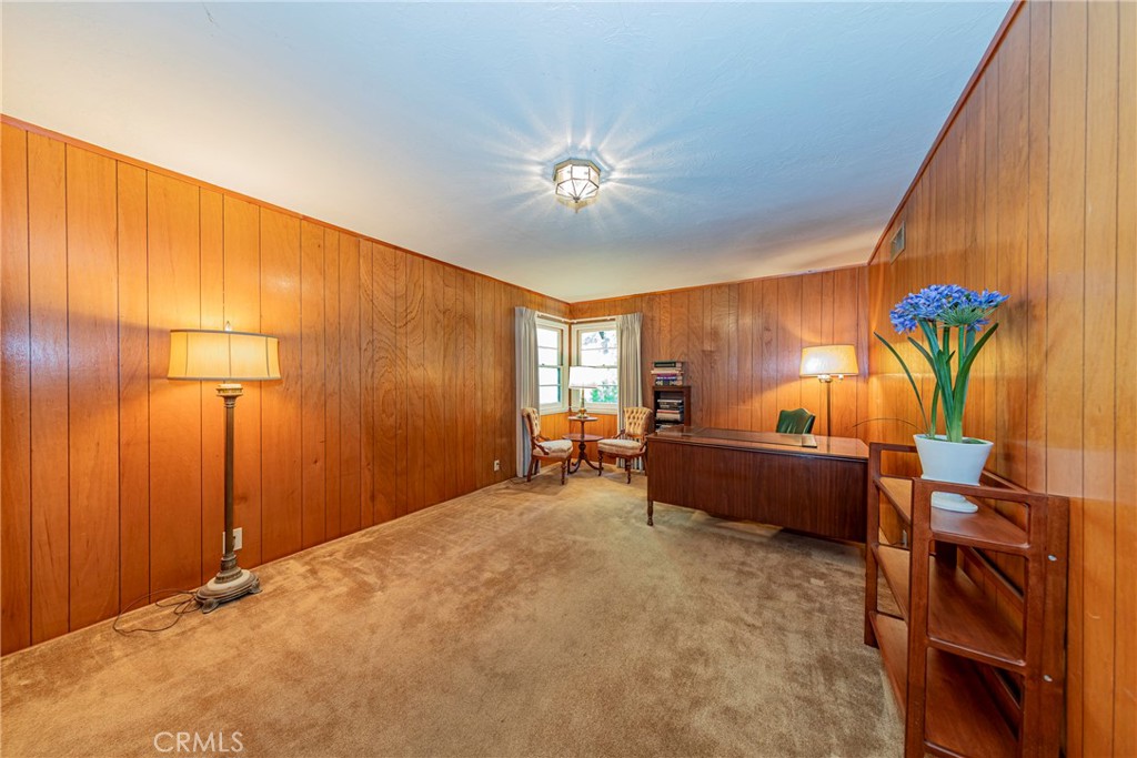 1173 Railroad Ln, Fish Camp, CA 93623