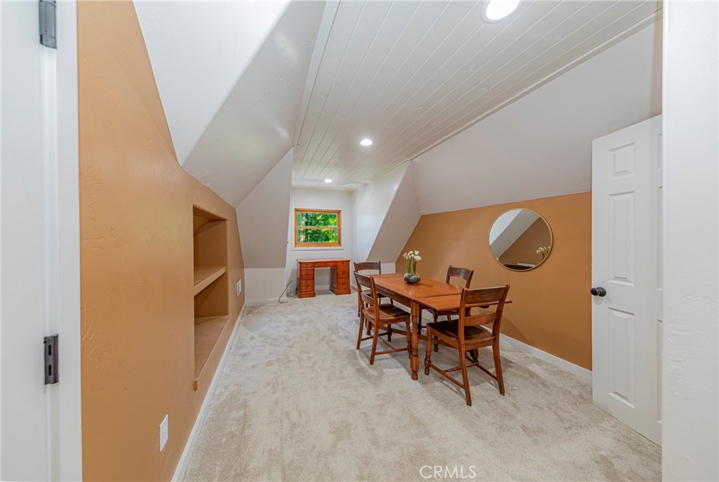 1173 Railroad Ln, Fish Camp, CA 93623