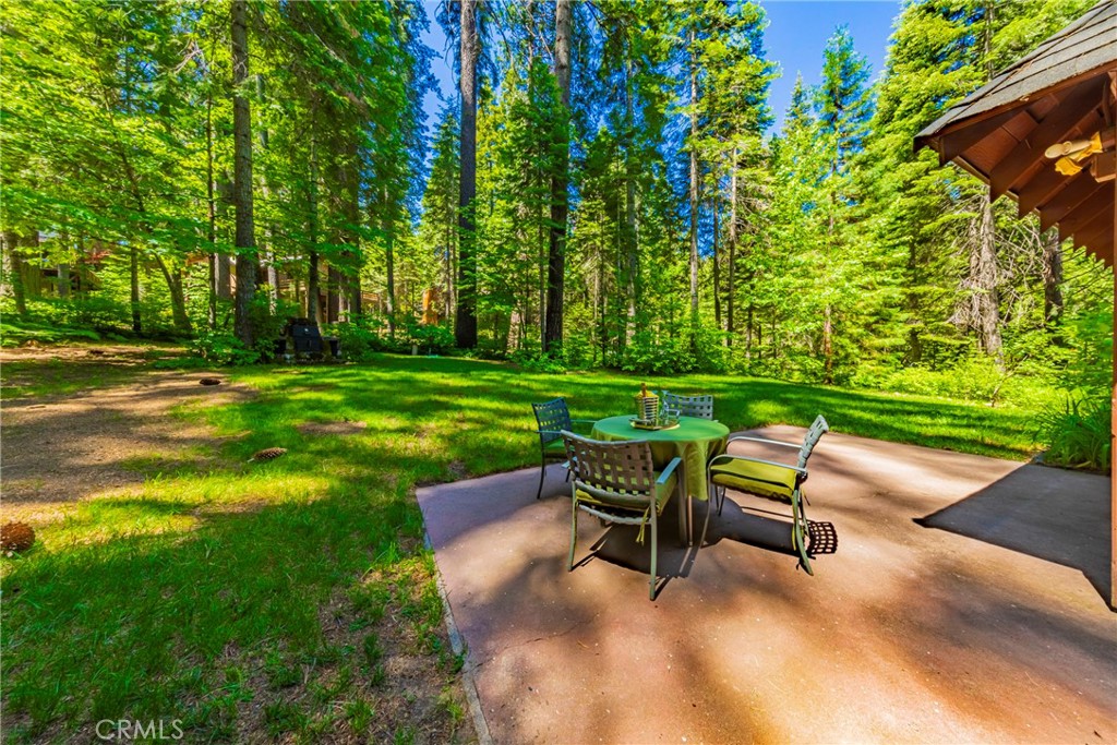 1173 Railroad Ln, Fish Camp, CA 93623
