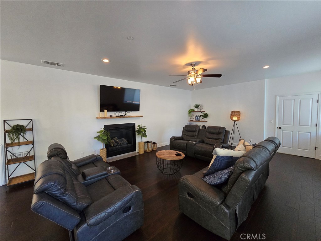 39567 E Idylwild, Bass Lake, CA 93604