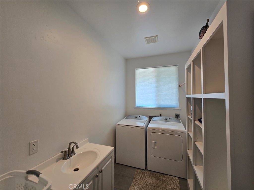 39567 E Idylwild, Bass Lake, CA 93604