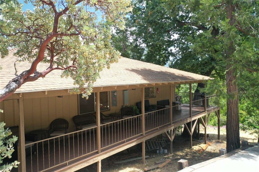 52854 Balsam Dr, Oakhurst, CA 93644