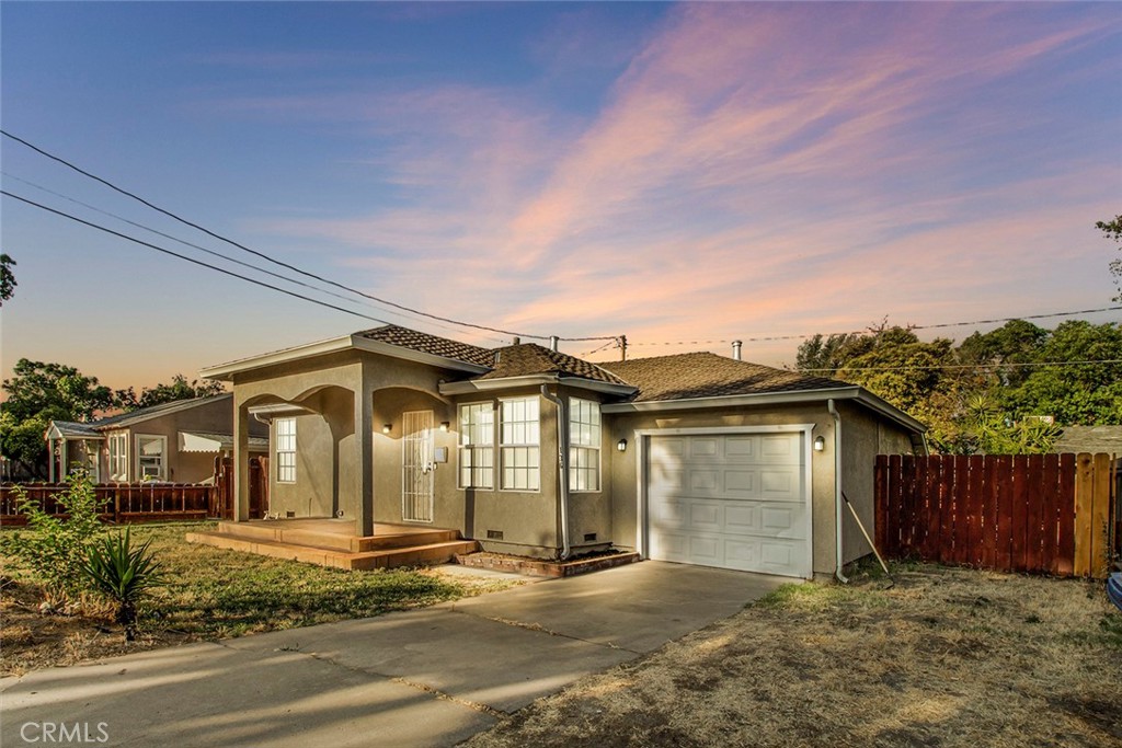 136 Village Rd, Modesto, CA 95354