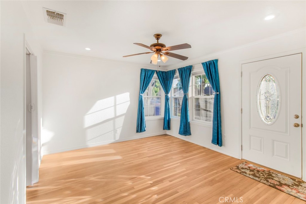 136 Village Rd, Modesto, CA 95354