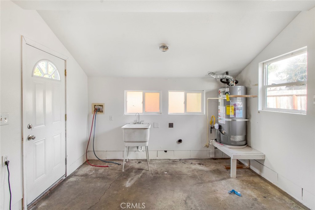 136 Village Rd, Modesto, CA 95354