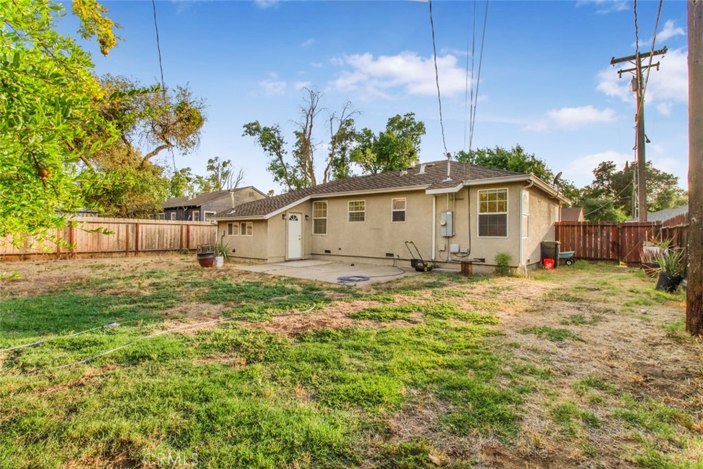 136 Village Rd, Modesto, CA 95354