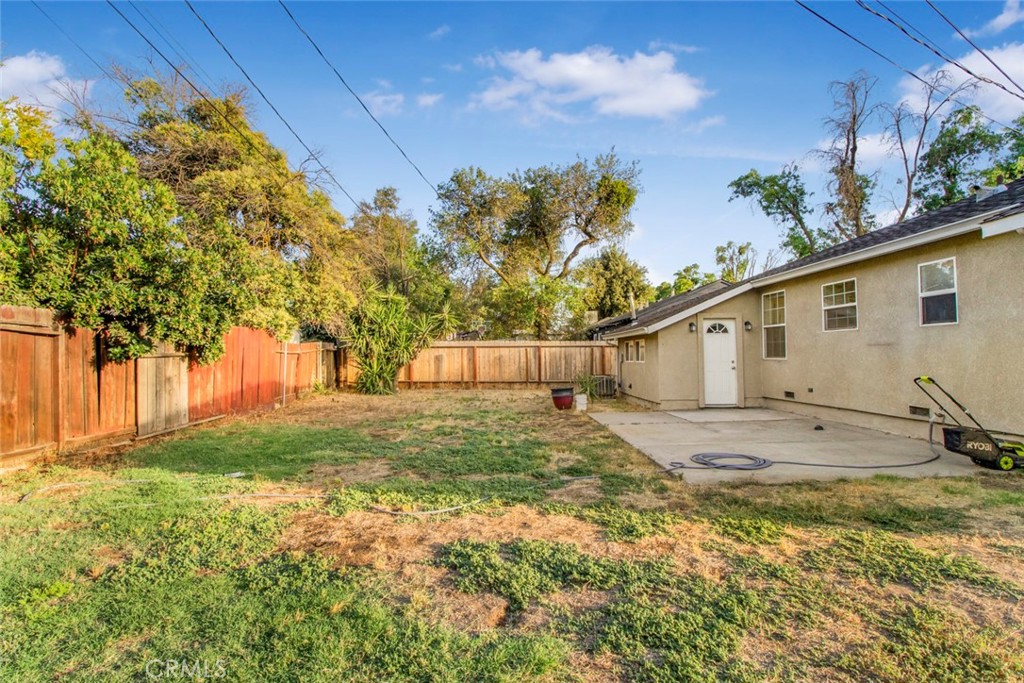 136 Village Rd, Modesto, CA 95354