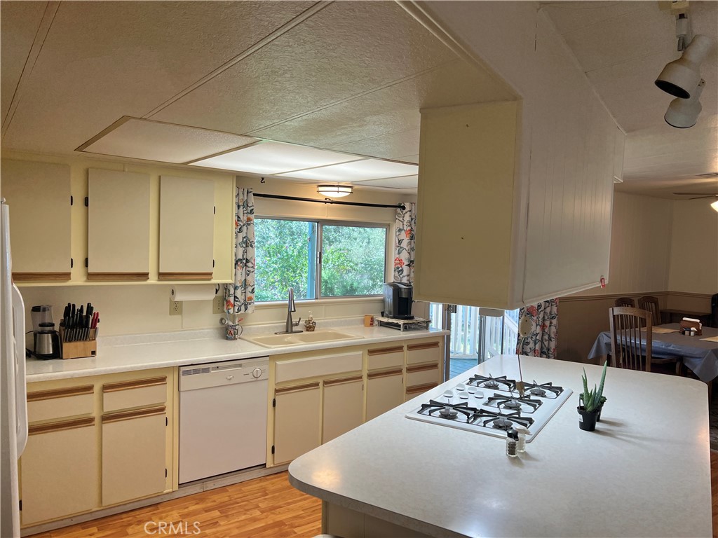 38150 Sumac Ln, Squaw Valley, CA 93675