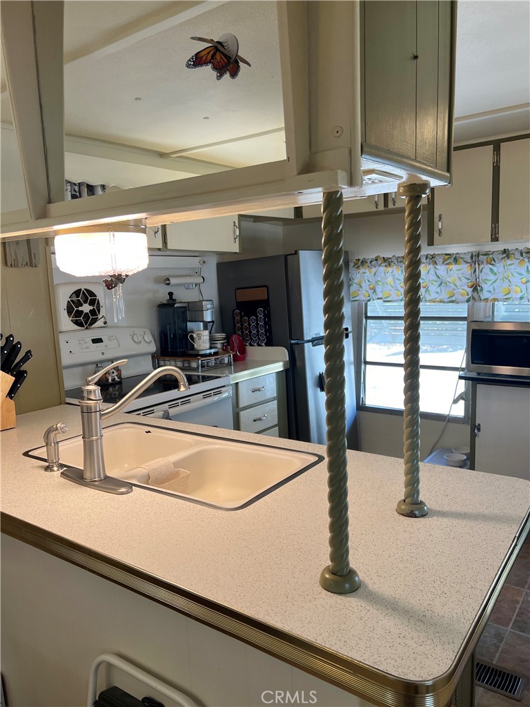 38150 Sumac Ln, Squaw Valley, CA 93675