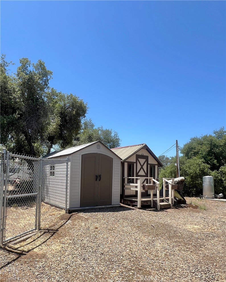 38150 Sumac Ln, Squaw Valley, CA 93675