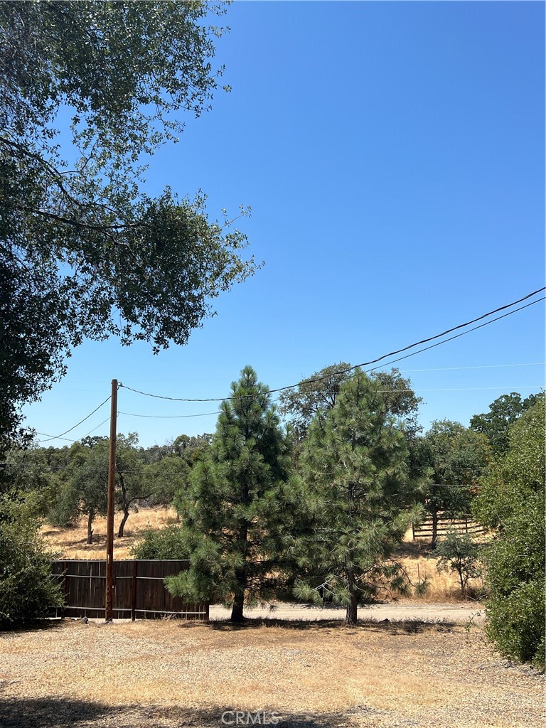 38150 Sumac Ln, Squaw Valley, CA 93675